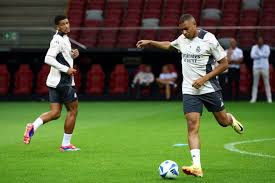 使得他在关 使得他在关