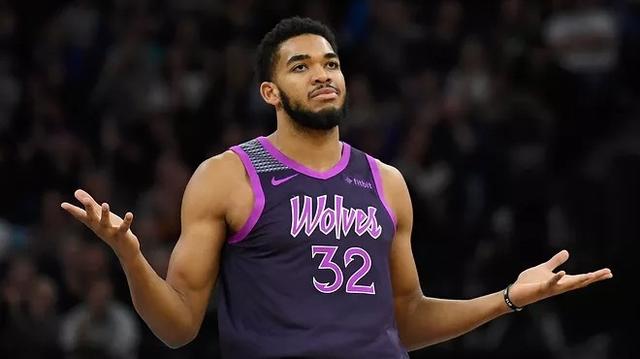 阿联酋队的 阿联酋队的