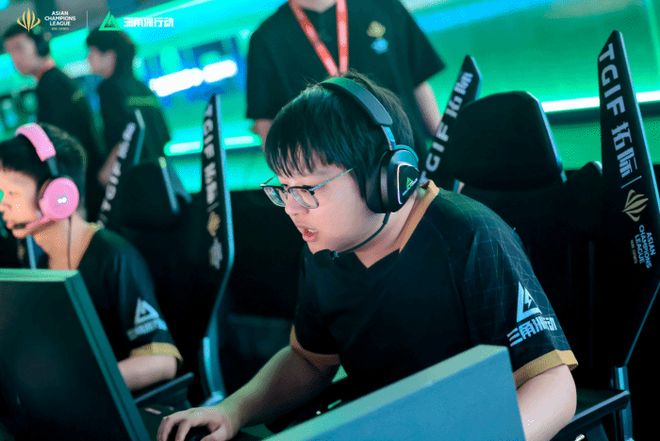 伯明翰的 伯明翰的